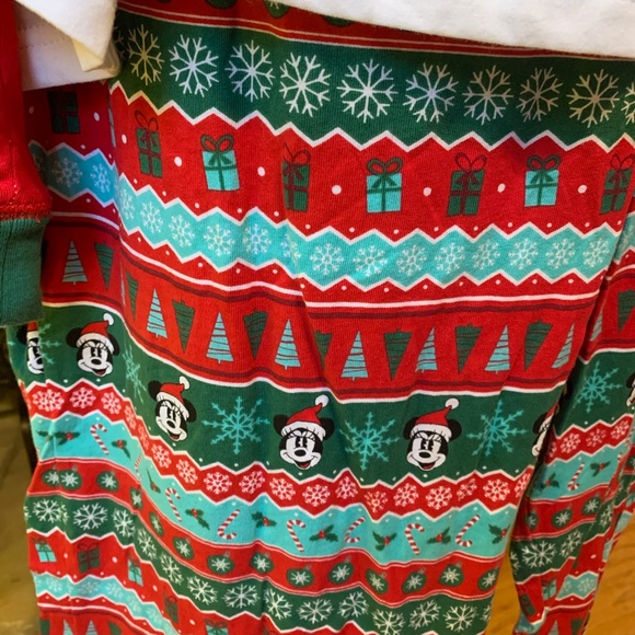 NWT Disney Store Two Piece Winter Mickey and Minnie Mouse Pajama Set XL - Picture 6 of 13